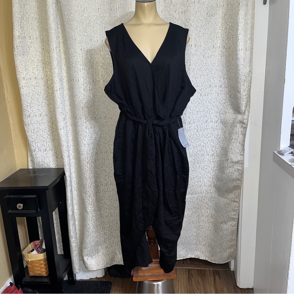 Bobeau Black Sleeveless One Piece Capri Length Jumpsuit, NWT, Size 3X